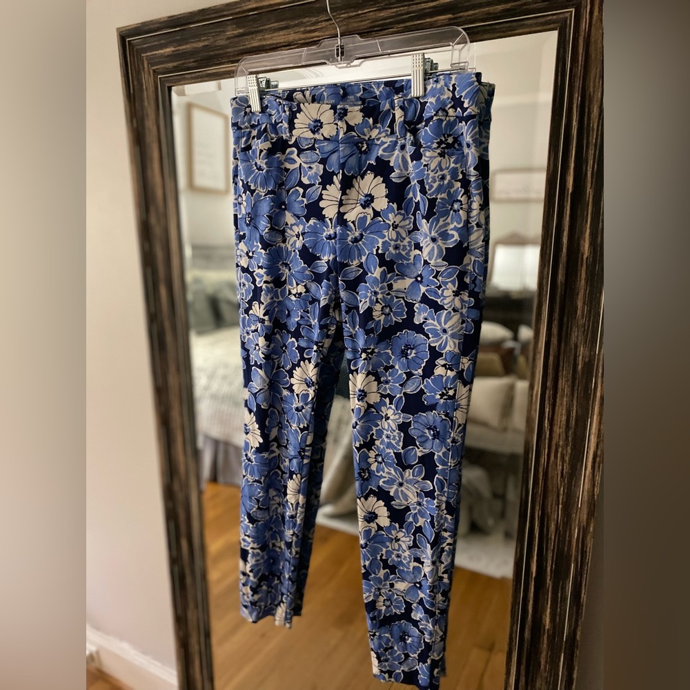 Old navy pixie pants! Super cute for work. Cute floral pattern